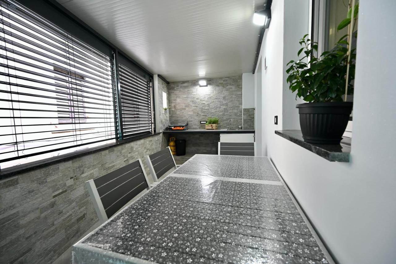 Poseidon Apartment Ізола Екстер'єр фото